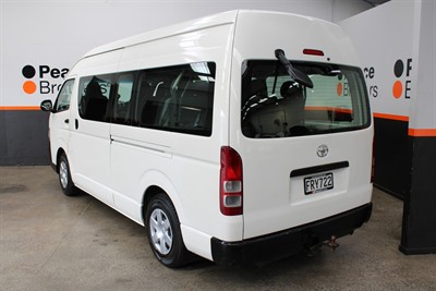 2010 Toyota Hiace - Thumbnail