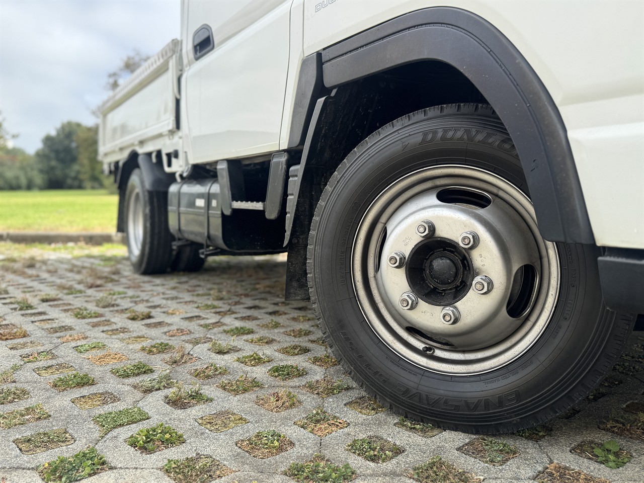 2015 Mitsubishi fuso