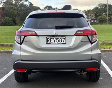 2014 Honda Vezel - Thumbnail