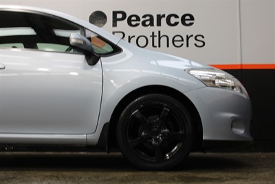 2011 Toyota Corolla - Thumbnail