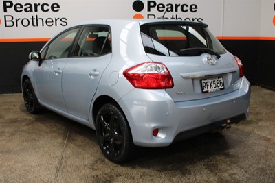 2011 Toyota Corolla - Thumbnail