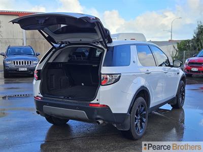 2017 Land Rover Discovery Sport - Thumbnail
