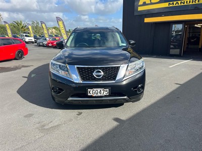 2017 Nissan Pathfinder - Thumbnail