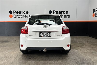 2011 Toyota Corolla - Thumbnail