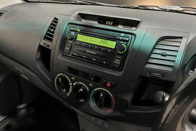 2005 Toyota Hilux - Thumbnail