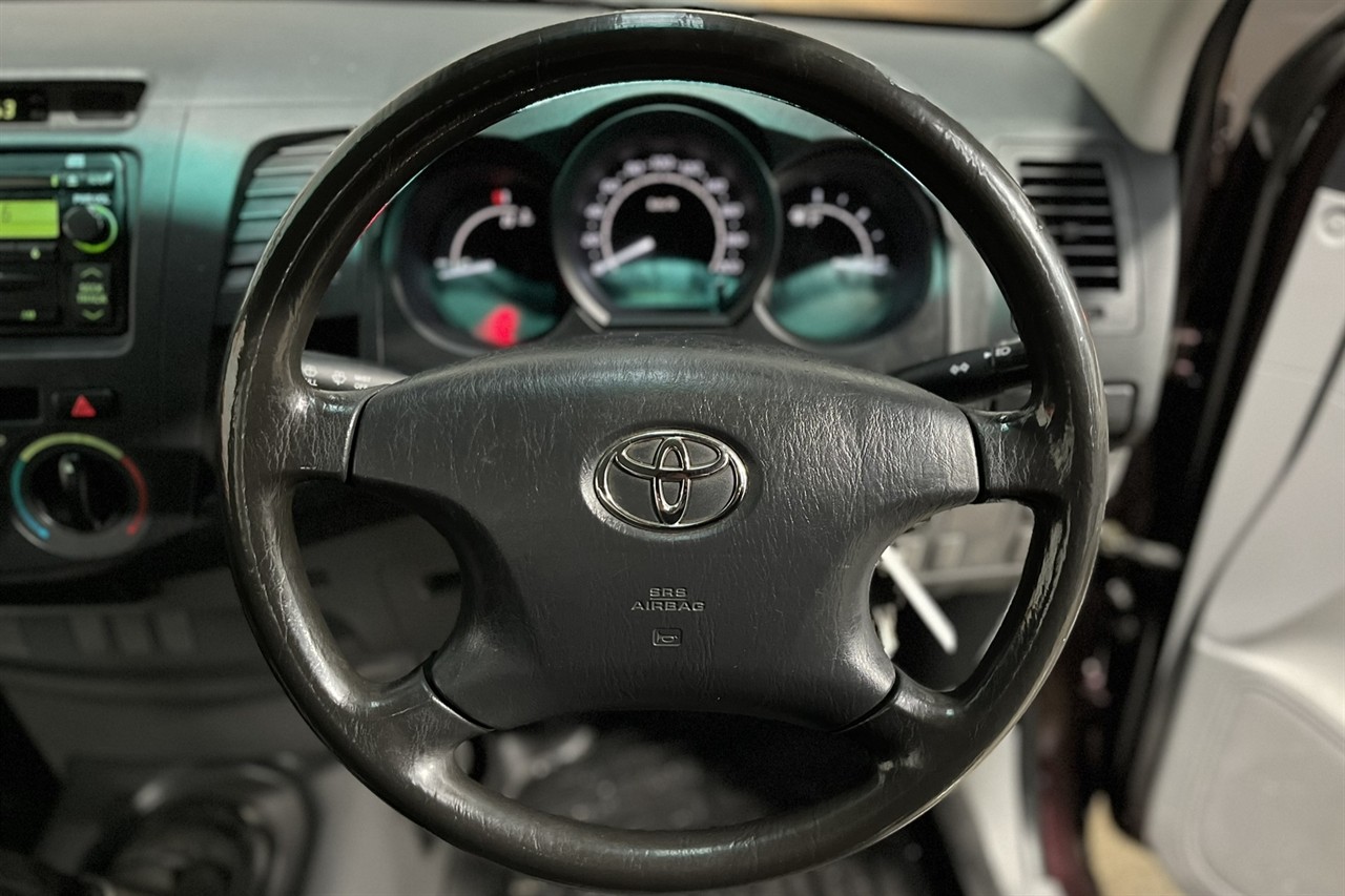 2005 Toyota Hilux
