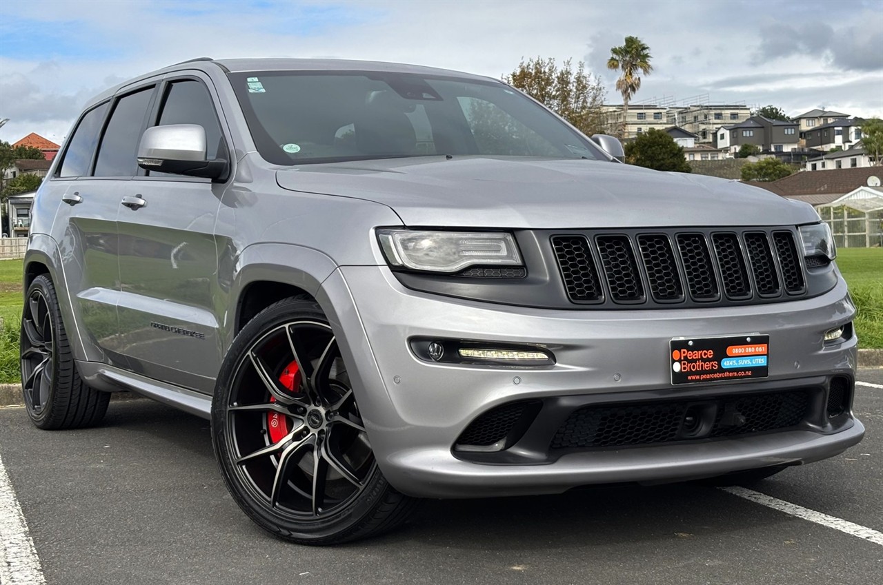2017 Jeep GRAND CHEROKEE