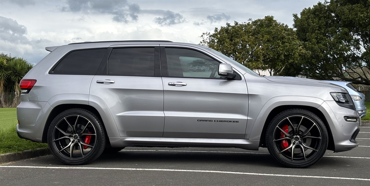 2017 Jeep GRAND CHEROKEE
