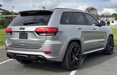 2017 Jeep GRAND CHEROKEE - Thumbnail