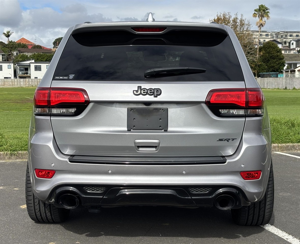 2017 Jeep GRAND CHEROKEE