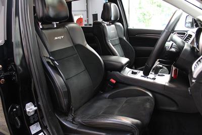 2013 Jeep Grand Cherokee - Thumbnail