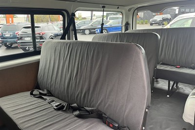 2010 Toyota Hiace - Thumbnail