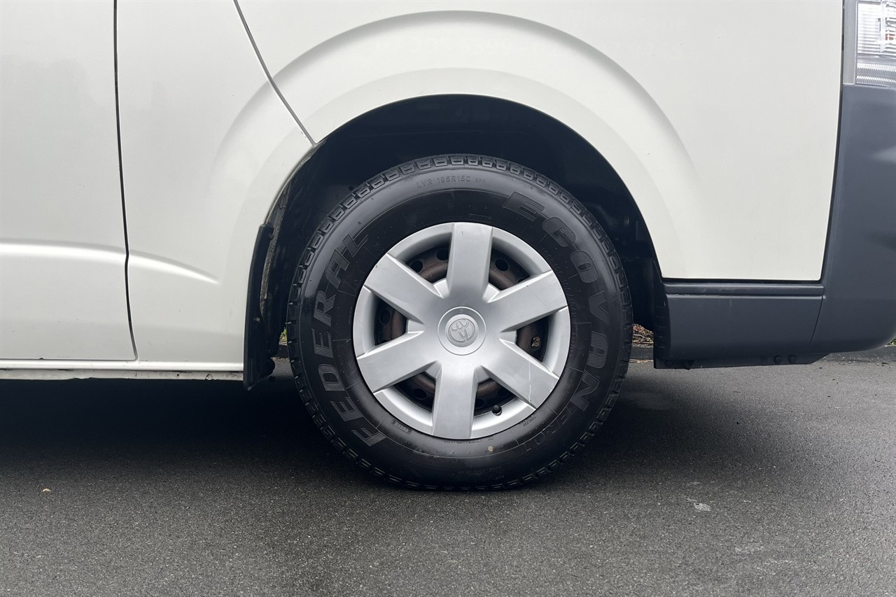 2010 Toyota Hiace