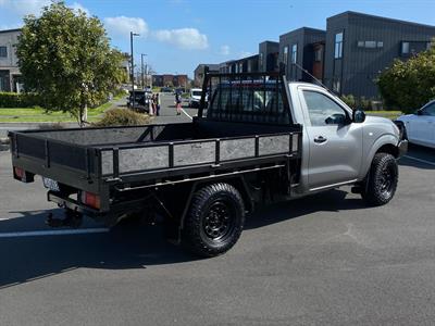 2020 Nissan Navara - Thumbnail