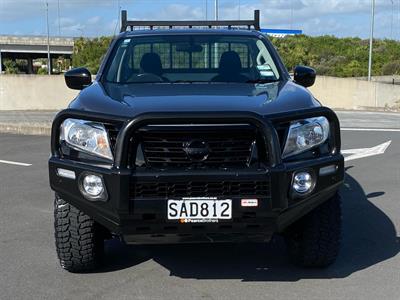 2020 Nissan Navara - Thumbnail