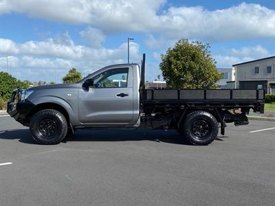 2020 Nissan Navara - Thumbnail
