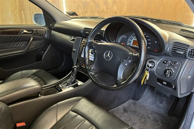2001 Mercedes-Benz C32 - Thumbnail