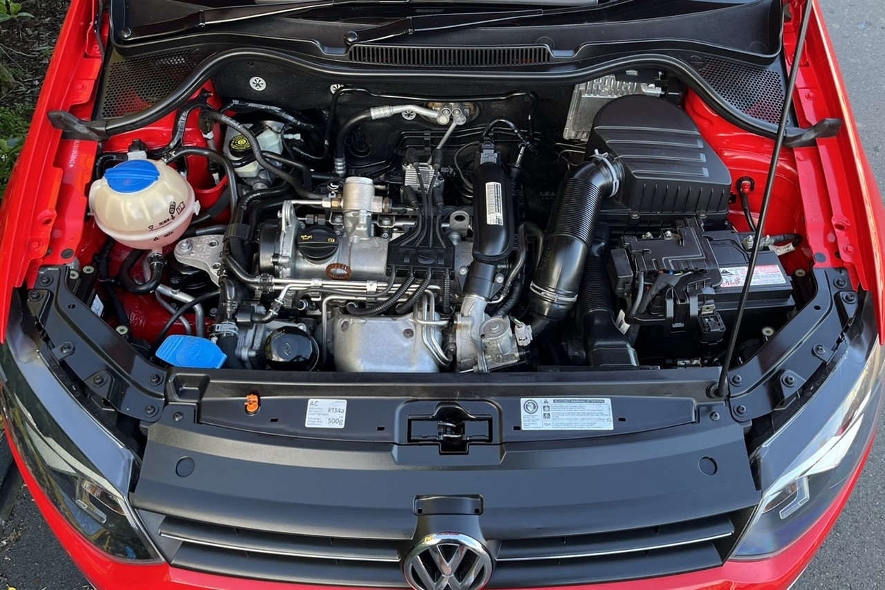 2011 Volkswagen POLO