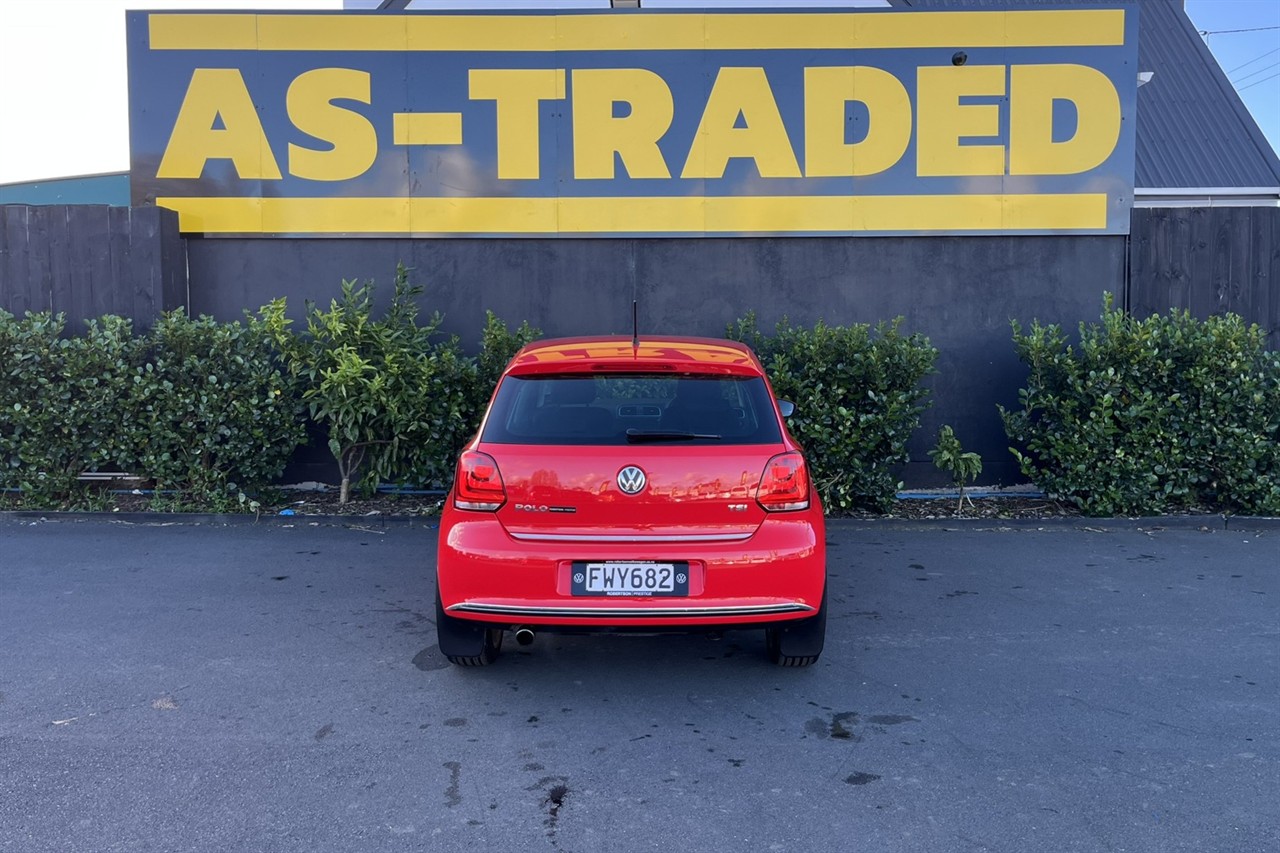 2011 Volkswagen POLO