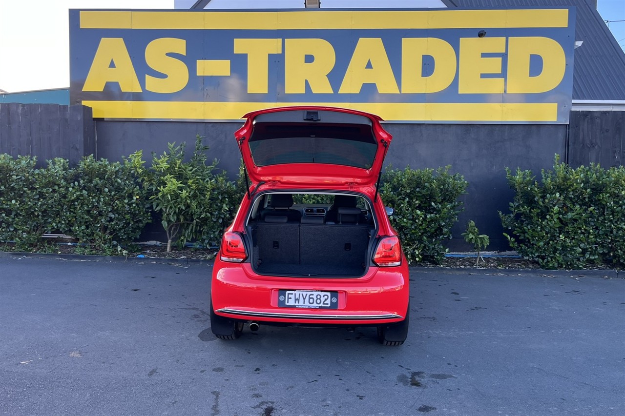 2011 Volkswagen POLO