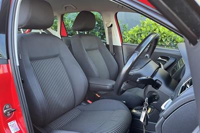 2011 Volkswagen POLO - Thumbnail