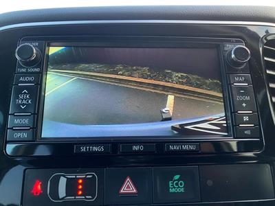 2014 Mitsubishi Outlander - Thumbnail