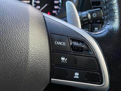 2014 Mitsubishi Outlander - Thumbnail