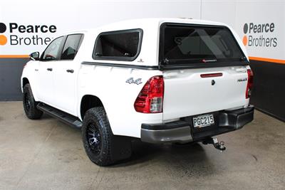 2022 Toyota Hilux - Thumbnail