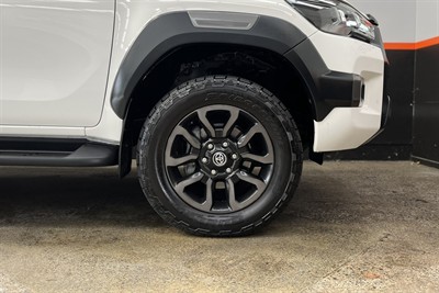 2021 Toyota Hilux - Thumbnail