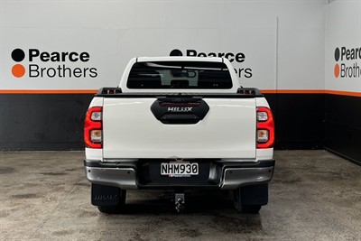 2021 Toyota Hilux - Thumbnail