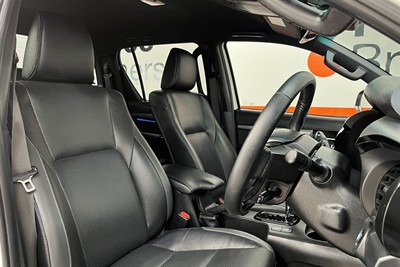 2021 Toyota Hilux - Thumbnail
