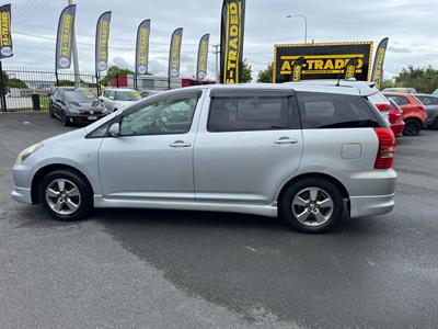 2005 Toyota Wish - Thumbnail