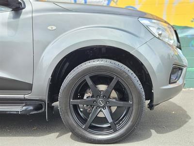 2017 Nissan Navara - Thumbnail