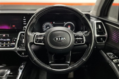 2020 Kia Sorento - Thumbnail