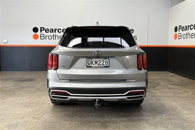 2020 Kia Sorento - Thumbnail