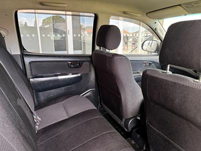 2015 Toyota Hilux - Thumbnail