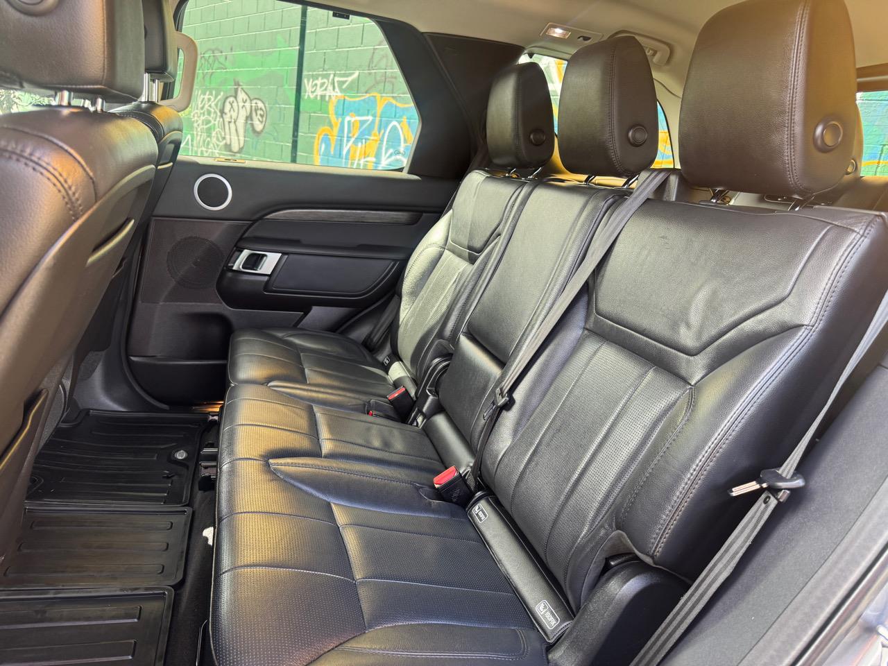 2018 Land Rover DISCOVERY