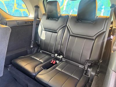 2018 Land Rover DISCOVERY - Thumbnail