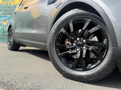 2018 Land Rover DISCOVERY - Thumbnail