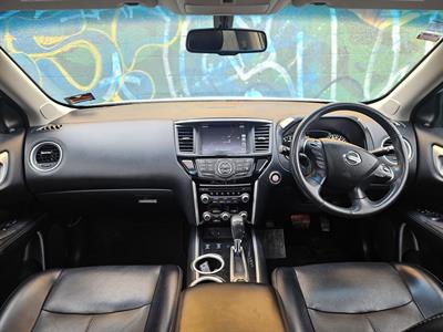 2020 Nissan Pathfinder - Thumbnail