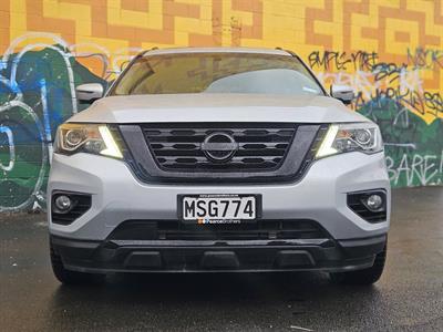 2020 Nissan Pathfinder - Thumbnail