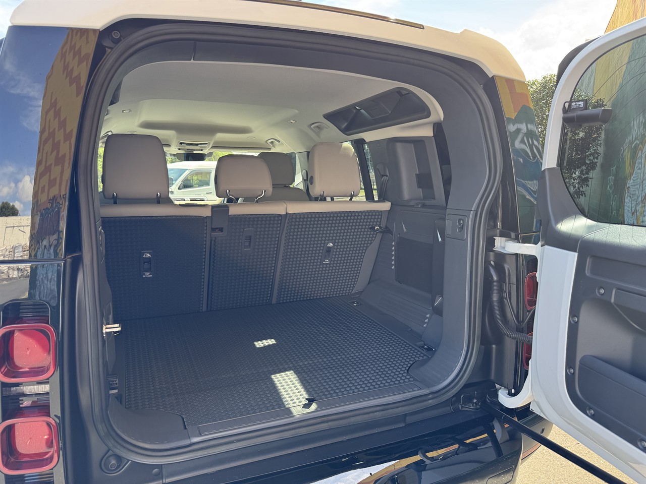 2023 Land Rover Defender