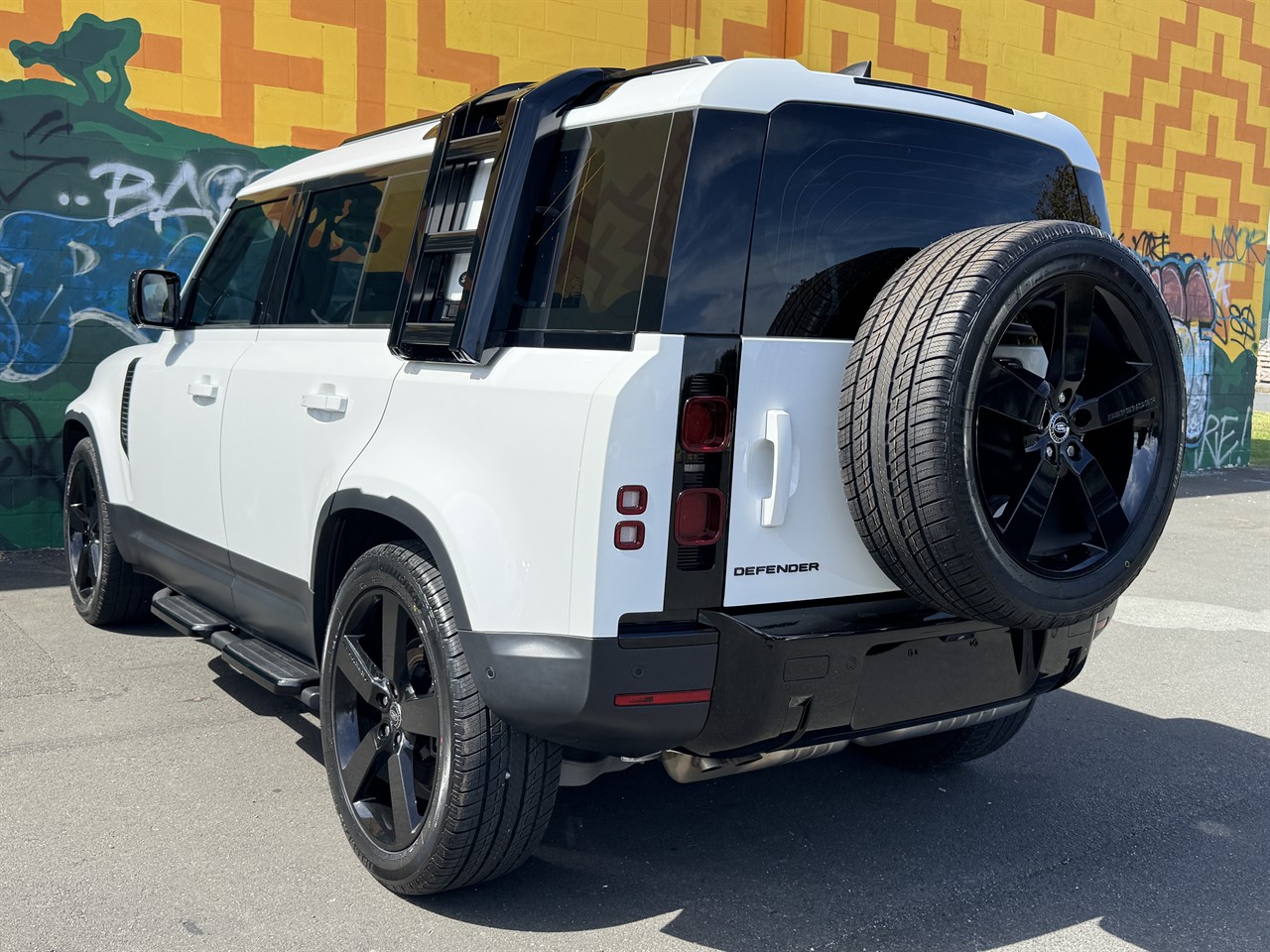 2023 Land Rover Defender