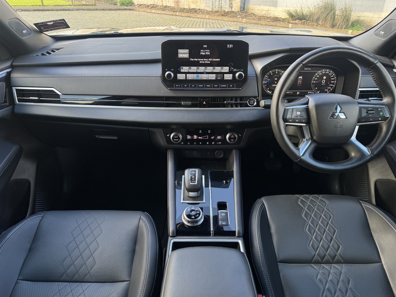 2024 Mitsubishi Outlander