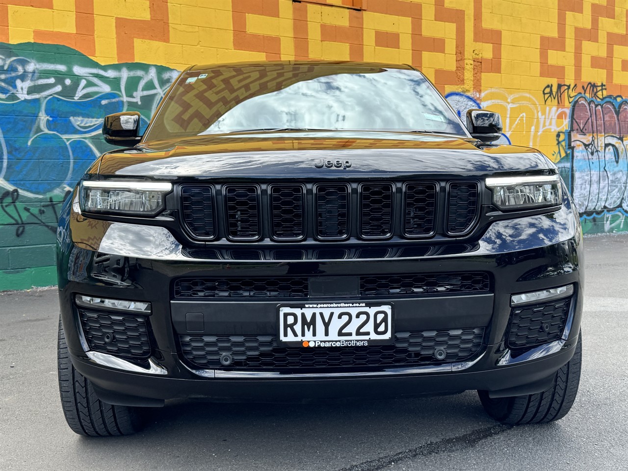 2023 Jeep GRAND CHEROKEE