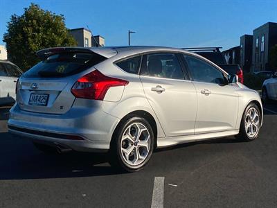 2015 Ford Focus - Thumbnail