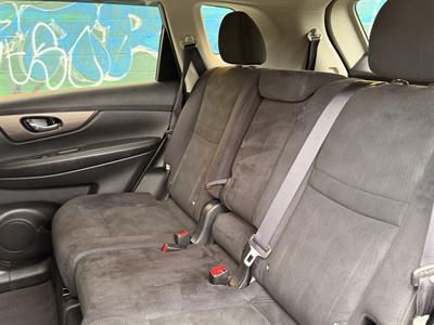 2017 Nissan X-Trail - Thumbnail