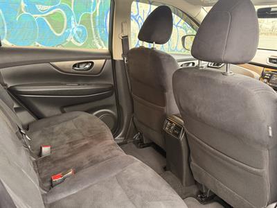 2017 Nissan X-Trail - Thumbnail