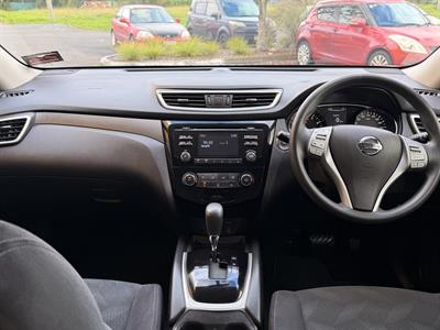 2017 Nissan X-Trail - Thumbnail