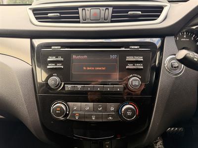 2017 Nissan X-Trail - Thumbnail